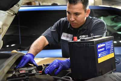 Battery Replacement at AutoAid in Van Nuys | AutoAid